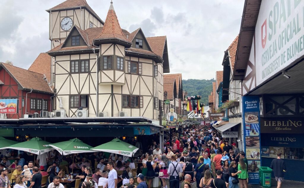 oktoberfest blumenau